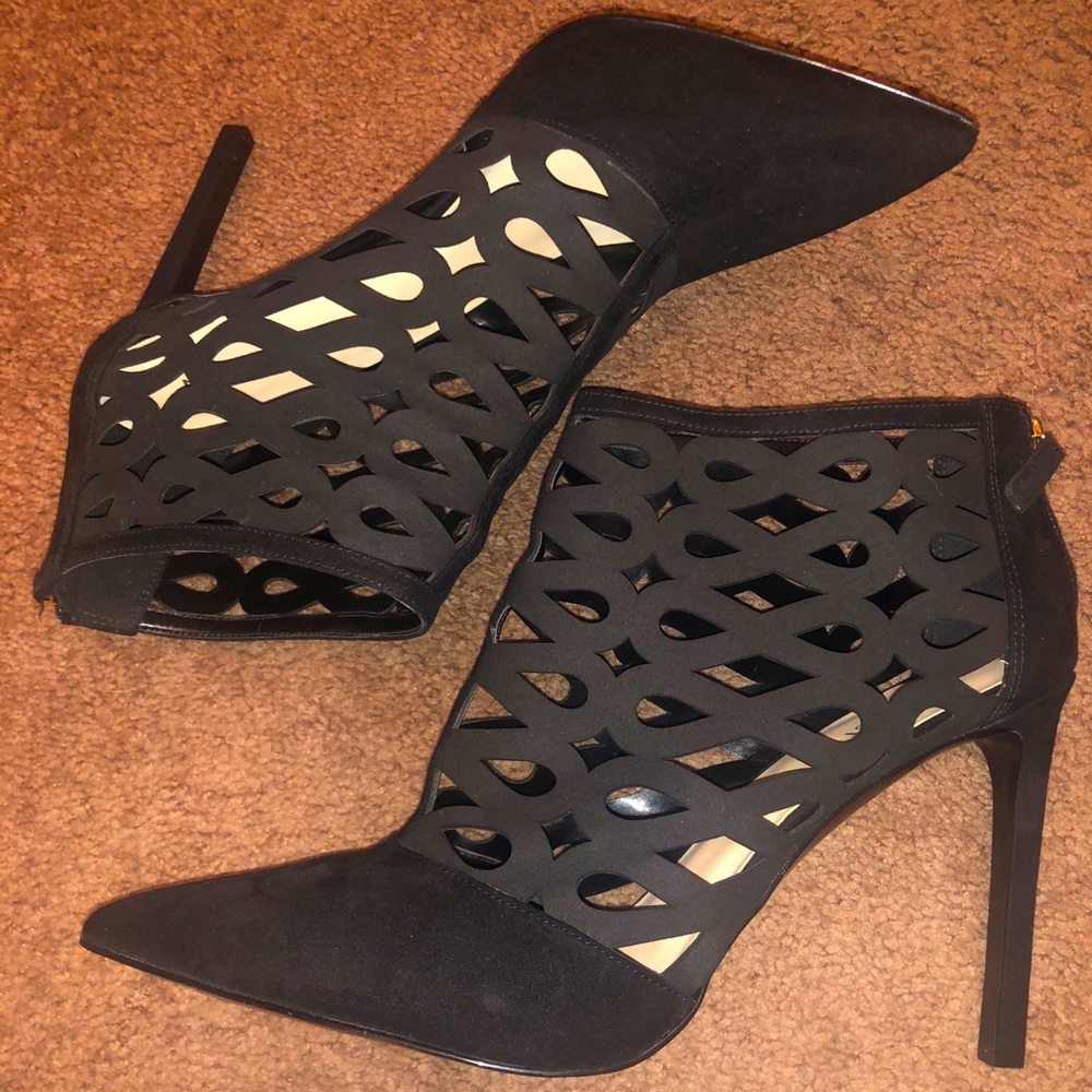 NINE WEST Pointy Bootie 13